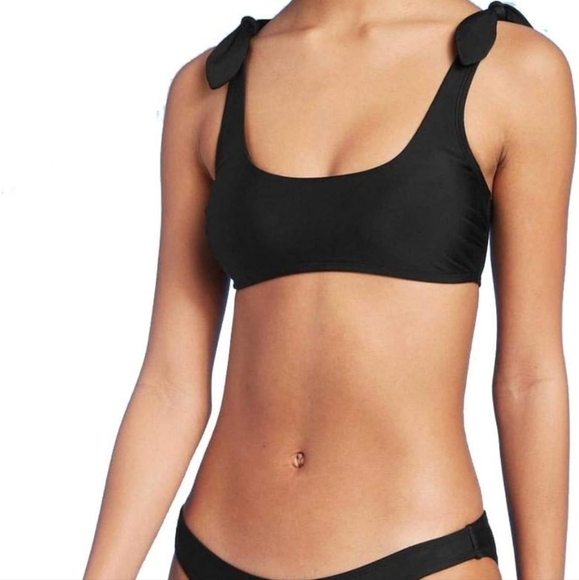 Xhilaration black tie at the shoulder, bikini top, size med - Picture 1 of 6